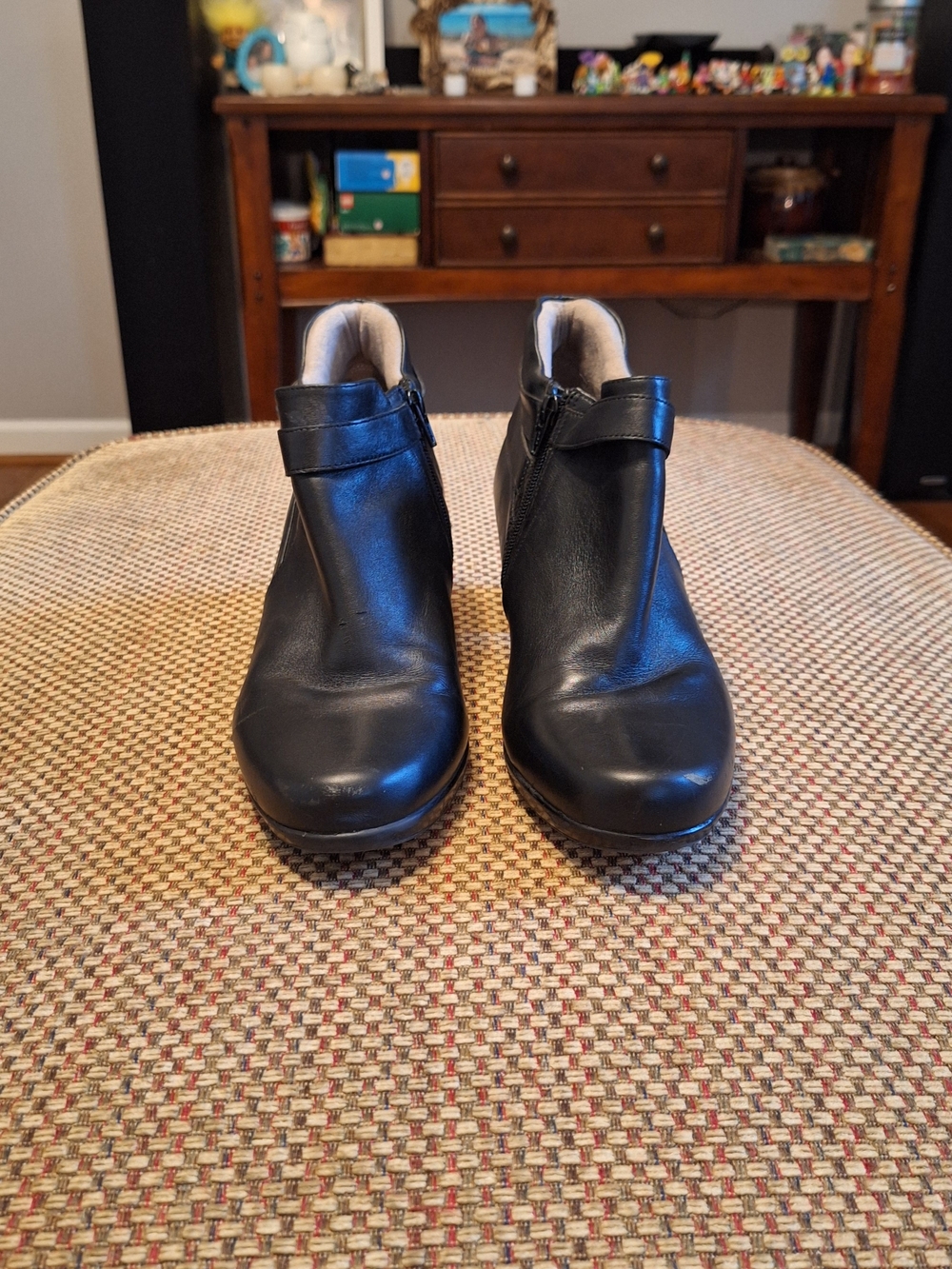 Naturalizer Black Genuie Leather Ankle Booties with Side Zip Size 11W